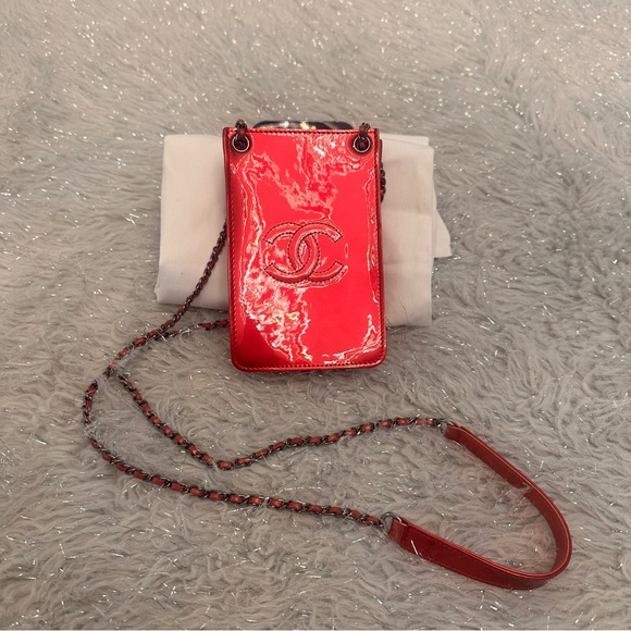 Chanel Pink (Fuchsia) Patent Cell Phone Crossbody Bag - Picture 8 of 8